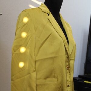 SHEIN LARGE BLAZER SUIT/COAT SIZE LARGE LONG SLEEVE COLOR YELLOW